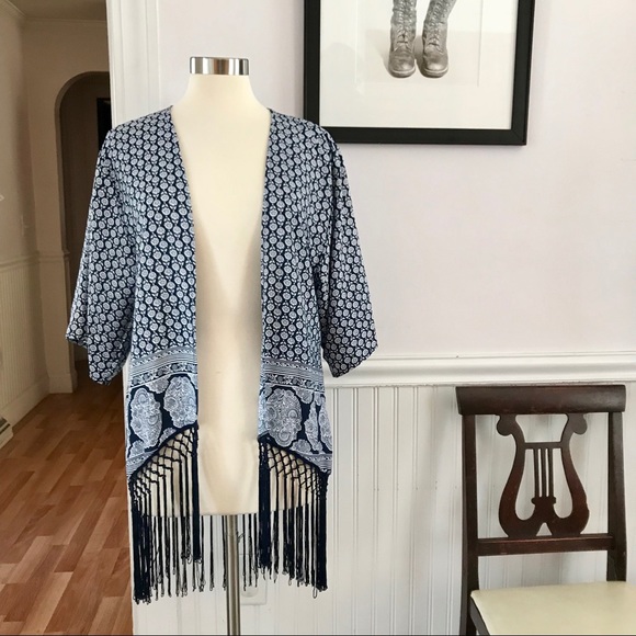 Premise Tops - NWT Premise blue & white floral kimono w/fringe